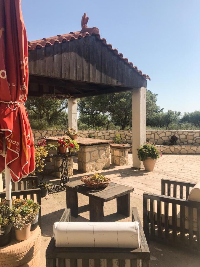 Villeta Nikol “Νηνεμία” リクスリオン エクステリア 写真